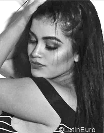Date this fun Colombia girl Mariana from Cali CO31470