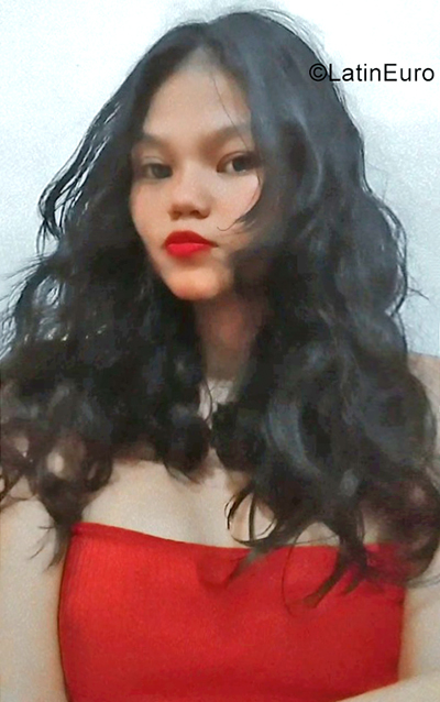 Date this beautiful Brazil girl Kelly from Manaus BR11829