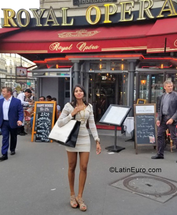 Date this charming Colombia girl Dayana from Barranquilla CO31651