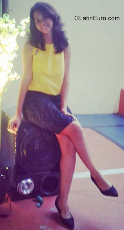 Date this georgeous Brazil girl Priscila from Fortaleza BR11845