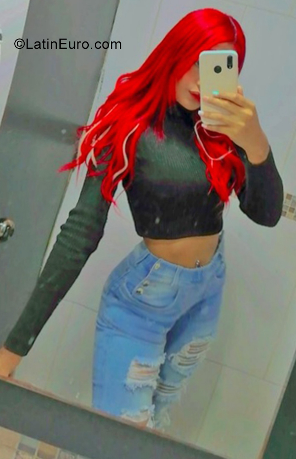 Date this tall Venezuela girl Paola from Cara bo bo VE4199