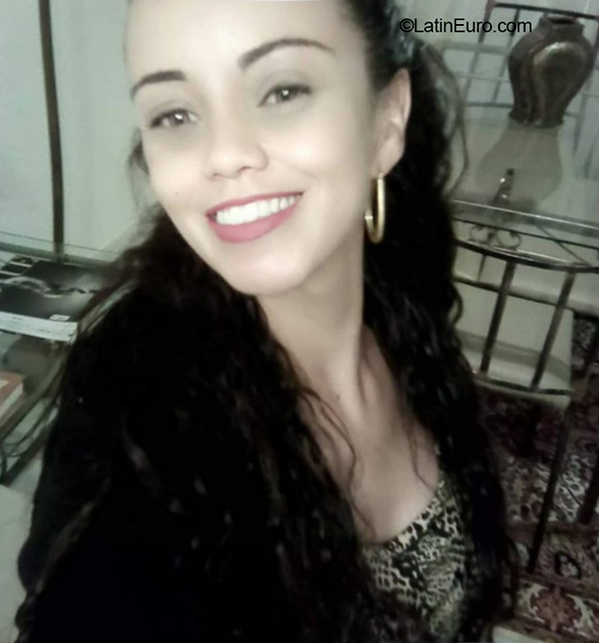 Date this attractive Brazil girl Maria Estela from Castro BR12091