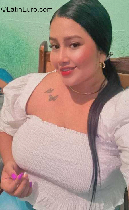 Date this fun Venezuela girl Fabiola from Maracaibo VE4307