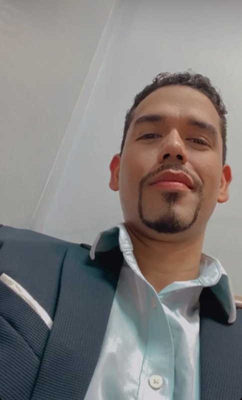 Date this georgeous Dominican Republic man 829 from Spm DO44096