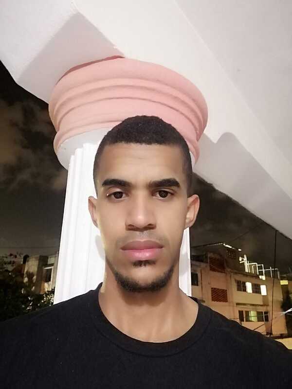 Date this tall United States man Joan from New York US22618