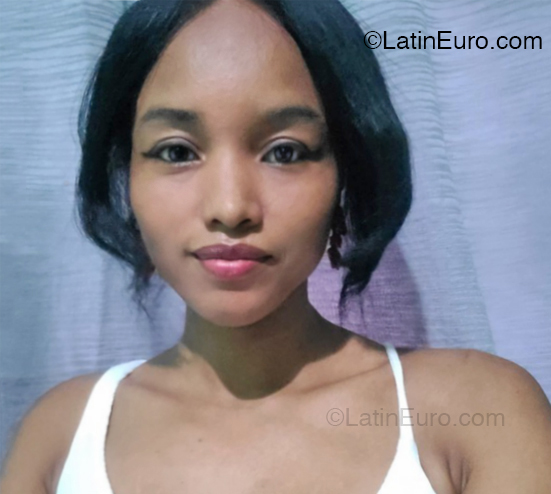 Date this hot Honduras girl Lizeth from San Pedro Sula HN2970