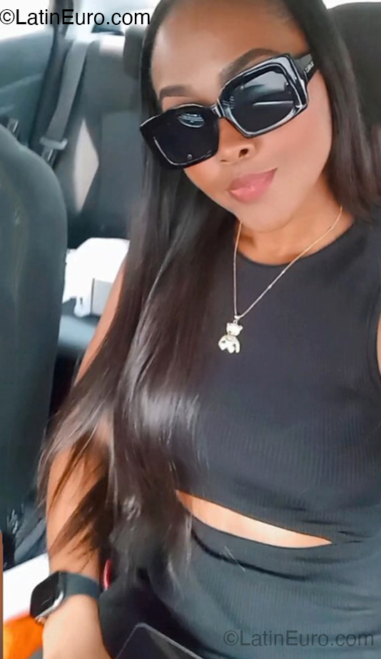 Date this charming Colombia girl Clarisa from Bogota CO32982