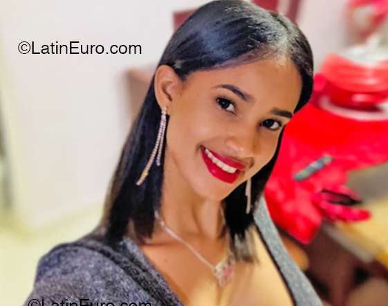 Date this athletic Dominican Republic girl Dily from La Vega DO53191