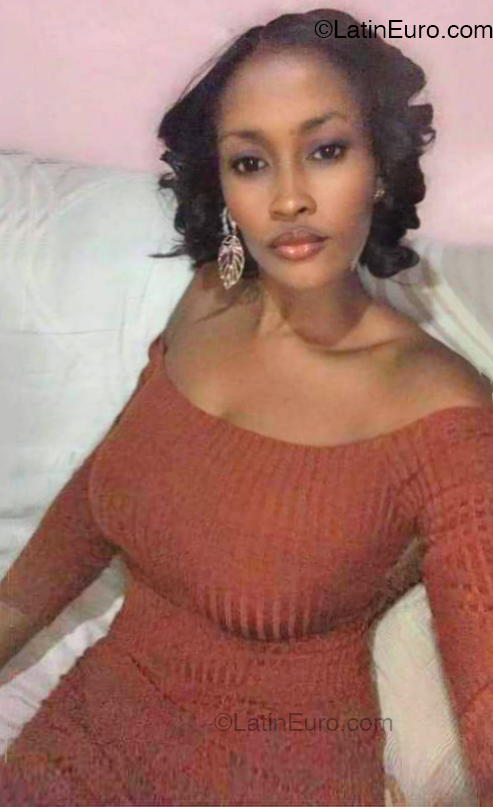 Date this happy Dominican Republic girl Yenny from San Pedro de Macoris DO53307