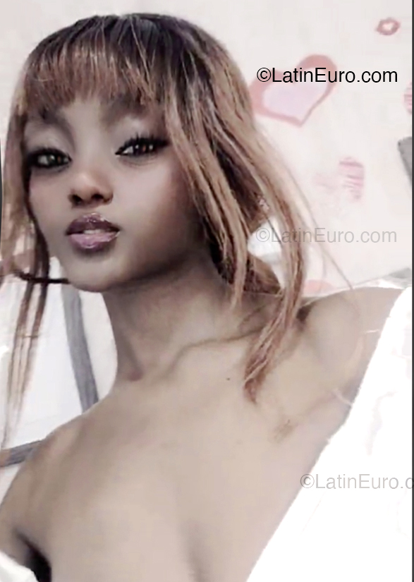 Date this passionate Colombia girl Dayan from Cali CO33103