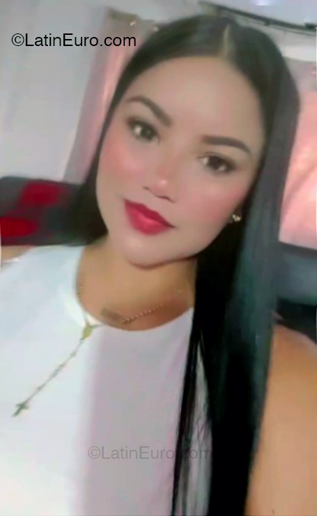 Date this passionate Chile girl Rosy from Anzoategui CL436