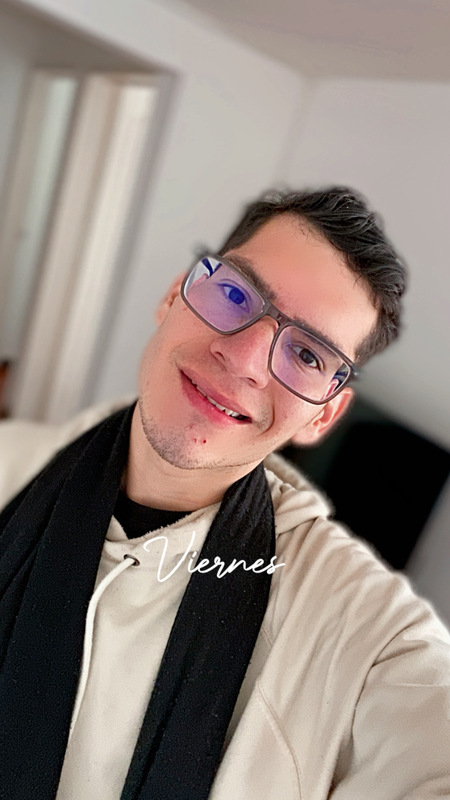 Date this gorgeous Colombia man Sebastian from Bogot&aacute; CO33331