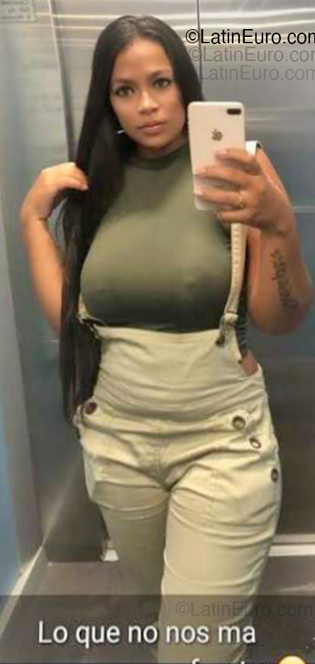 Date this athletic Brazil girl Maryuri from Sao paulo BR12359