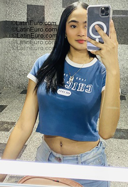 Date this athletic Peru girl Mariagni from Lima PE2148