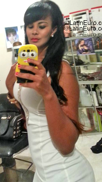 Date this hot Dominican Republic girl Marinelly from Santo Domingo DO55248