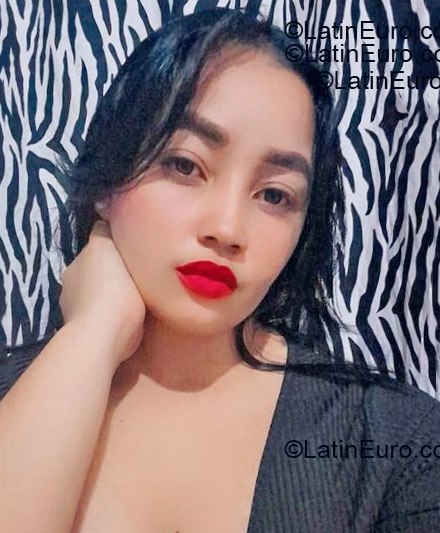 Date this nice looking Dominican Republic girl Esthela from Santo Domingo DO55295