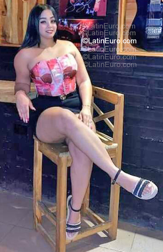 Date this nice looking Argentina girl Anabel from Las Flores AR999