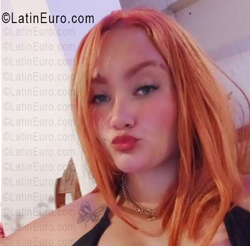 Date this sensual Venezuela girl Rosse from Chacao VE5382