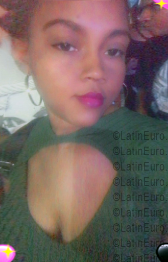 Date this sultry Dominican Republic girl Yakaira from Santo Domingo DO55618