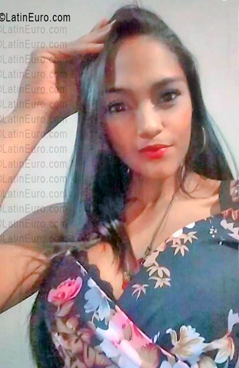 Date this delightful Venezuela girl Hasa from Anzoategui VE5391
