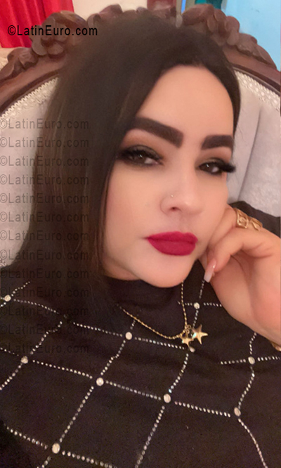 Date this gorgeous Dominican Republic girl Perla from Santiago DO55969