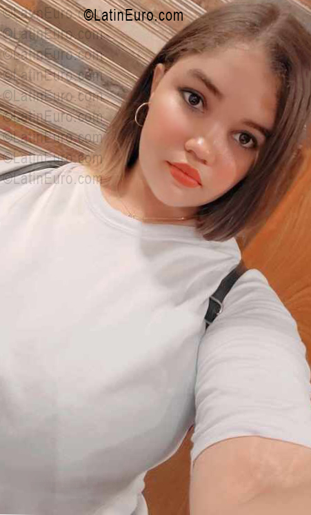 Date this passionate Dominican Republic girl Florimel from Santiago DO56053