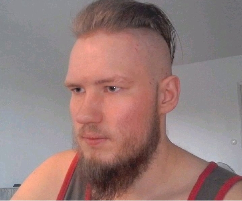 Date this young Sweden man Andreas from Stockholm SE282