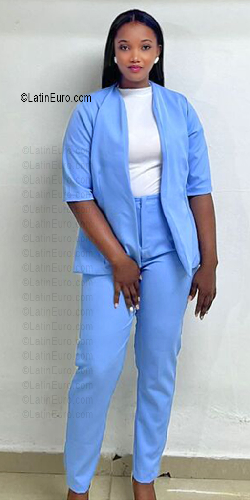 Date this attractive Dominican Republic girl Soledad from San Pedro De Macoris DO56105