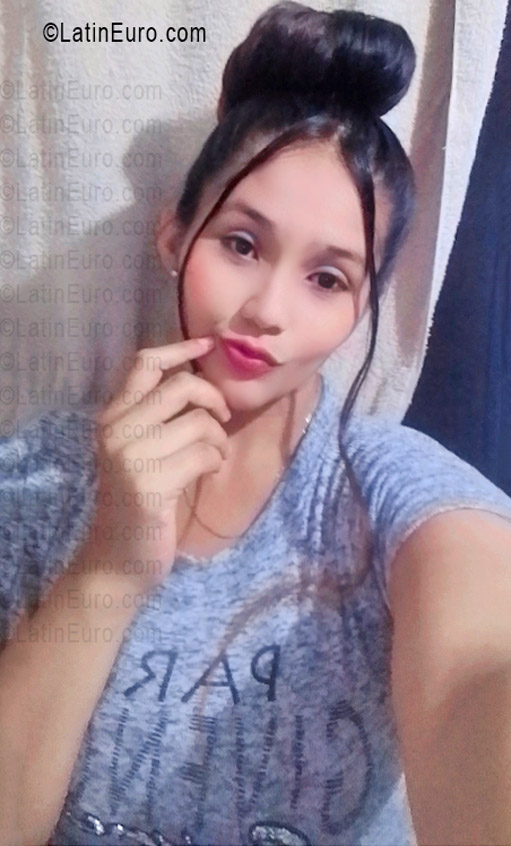 Date this lovely Venezuela girl Albanys from Caracas VE5440