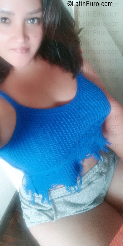 Date this exotic Venezuela girl Ali from Caracas VE5450