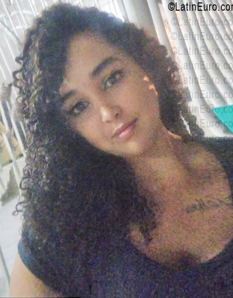 Date this funny Colombia girl Malidely from Barranquilla CO33657