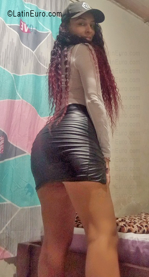 Date this young Venezuela girl Yorlenis from Catia La Mar VE5545