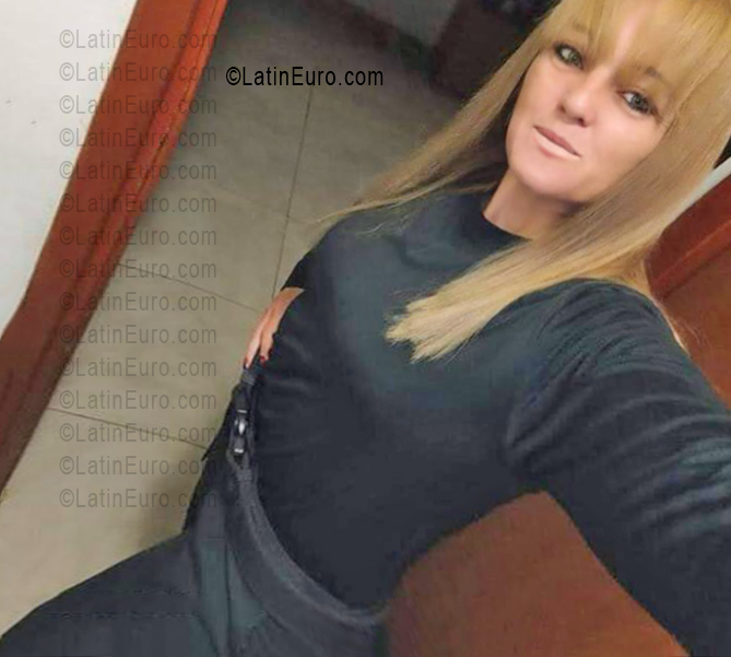 Date this fun Argentina girl Yanel from Magdalena AR1010