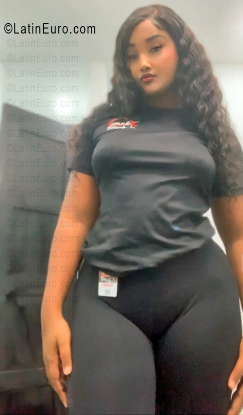 Date this hot Dominican Republic girl Kamil from Punta Cana DO56383