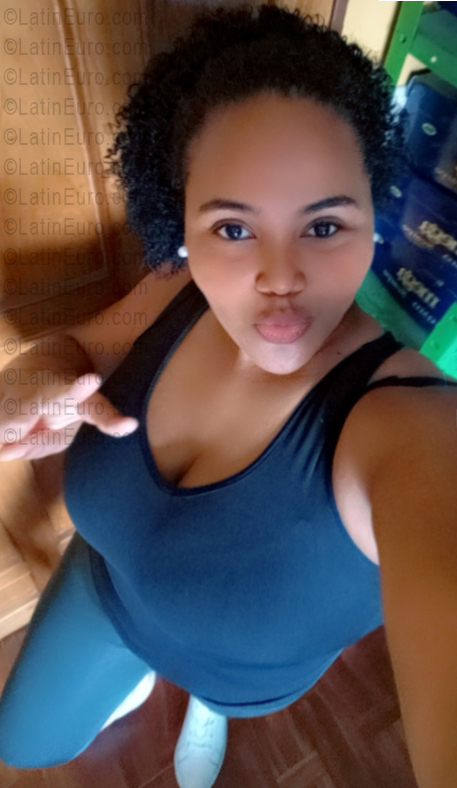 Date this fun Venezuela girl Nairelis from Bolivar VE5700