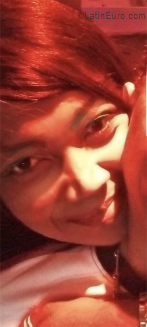 Date this attractive Dominican Republic girl Wanda from Santo Domingo DO56612