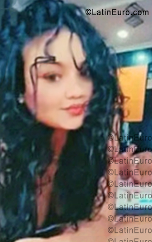 Date this funny Colombia girl Milagros from Barranquilla CO33769