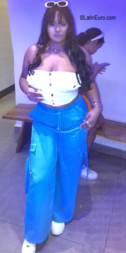 Date this sensual Dominican Republic girl Sashy from Santo Domingo DO56674