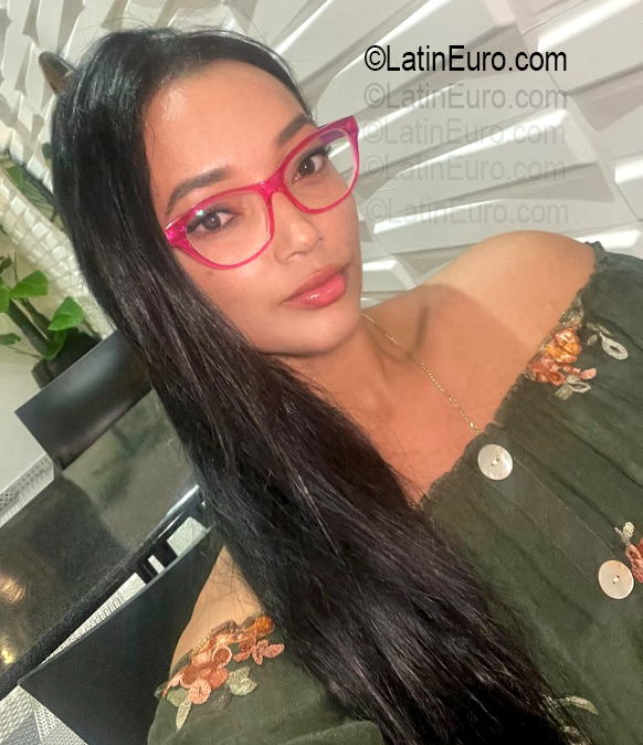 Date this fun Dominican Republic girl Katherine from Santiago DO56769