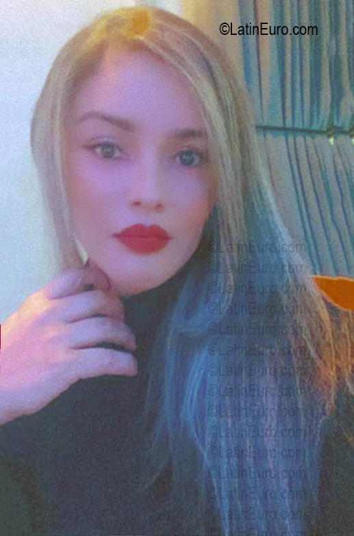 Date this beautiful Brazil girl Gislaine from Goiania BR12433