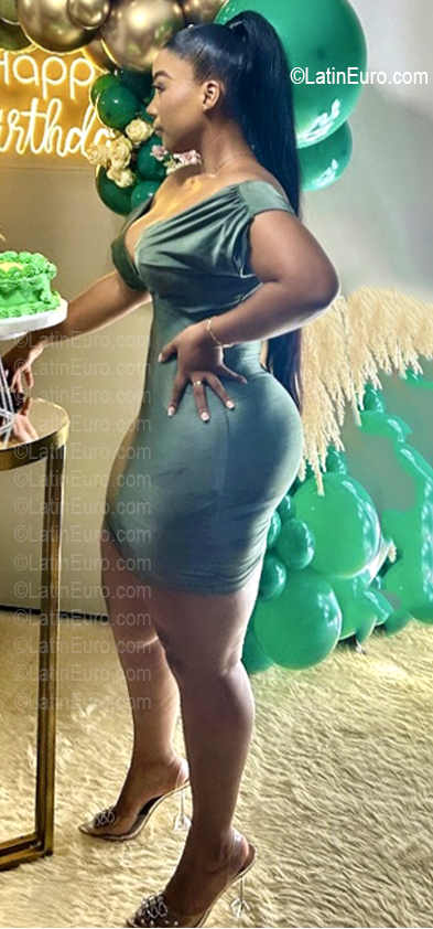 Date this pretty Colombia girl Luisa from Cali CO33813