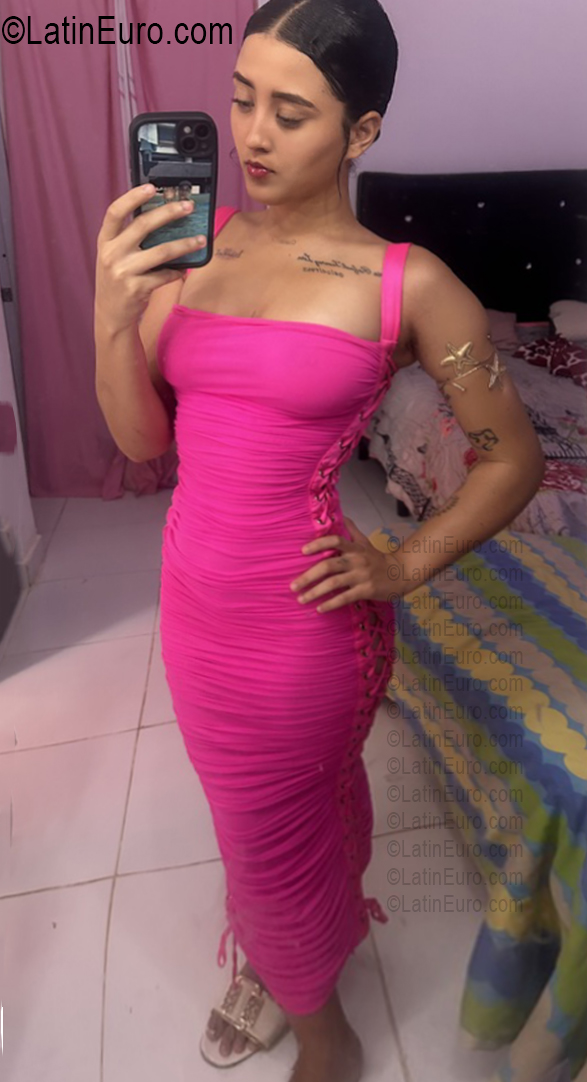 Date this pretty Dominican Republic girl Michelle from La Romana DO56883
