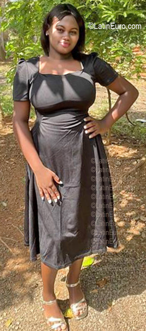 Date this attractive Dominican Republic girl Nelly from Santo Domingo DO56965