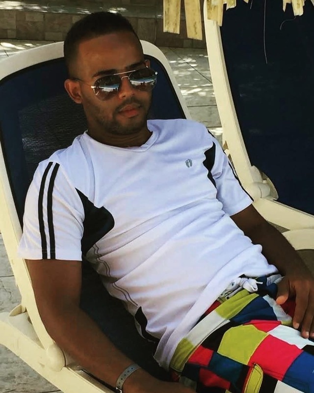 Date this attractive United States man Yefri from Corona Queen US25707