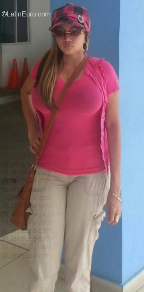 Date this passionate Panama girl Patricia from Panama PA1442