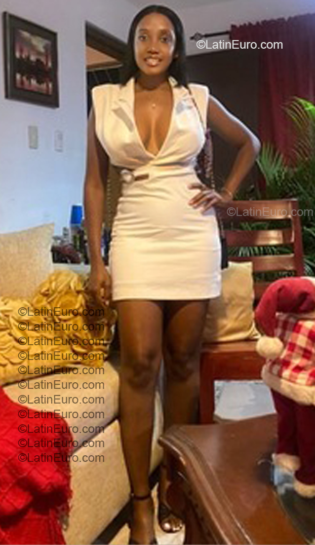 Date this athletic Dominican Republic girl Wilcy from Santo Domingo DO57166