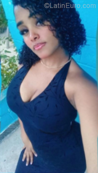 Date this lovely Dominican Republic girl Melany from La Romana DO57252